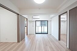 ドゥーエ日暮里III 404 4階3LDKのリビング/ダイニング