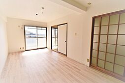 ニューコーポ植田II 212 2階3LDKのリビング/ダイニング