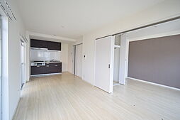 トーデンビル 4-E 4階1LDKのリビング/ダイニング