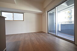 フロレシエンテ梅田北 301