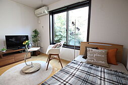 エルドール 101 1階ワンルームのリビング/ダイニング