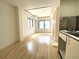 ハイブリッジ 1階ワンルームのリビング/ダイニング