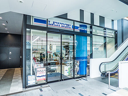 ローソン 新浦安TKビルディング店（240m）