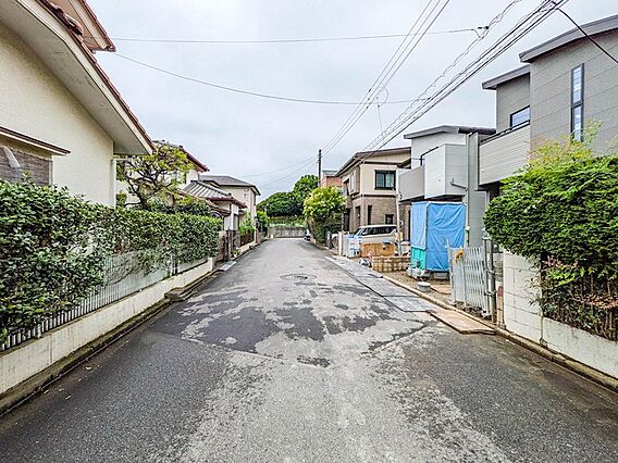 前面道路。20...