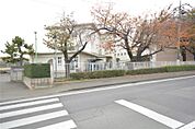 桜木中学校(1、300m)