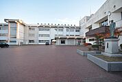 大間々東小学校(1、030m)