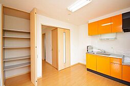 カーサヴィアーレ 101 1階2DKのリビング/ダイニング