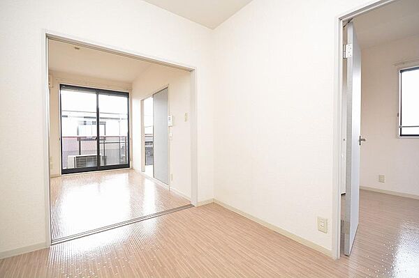 apartment 群馬県みどり市笠懸町阿左美602-9
笠懸町阿左美の賃貸情報を見る
物件地図