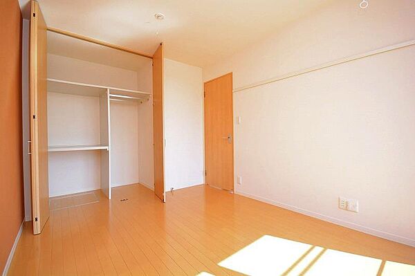 apartment 群馬県桐生市新里町新川1903-1
新里町新川の賃貸情報を見る
物件地図