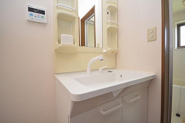 apartment 群馬県桐生市新里町新川3517-10
新里町新川の賃貸情報を見る
物件地図