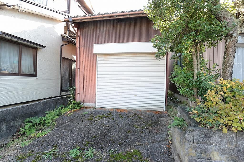 detached 富山県高岡市戸出町6丁目10-10