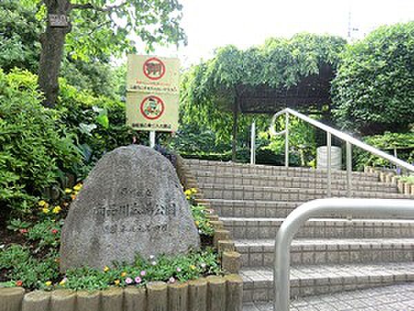 周辺を拡大表示