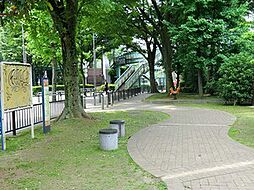 周辺環境:神宮通公園