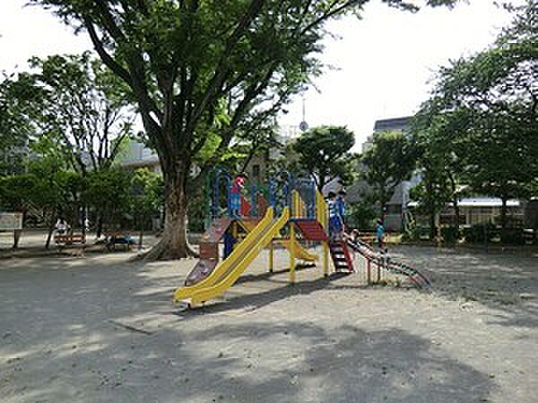 周辺を拡大表示