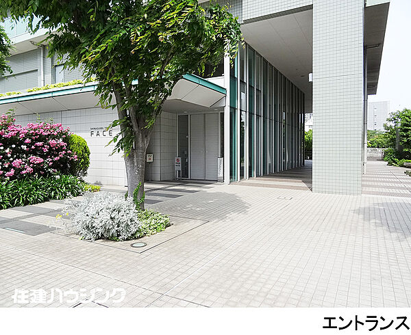 玄関を拡大表示