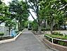 周辺：八幡山三丁目公園