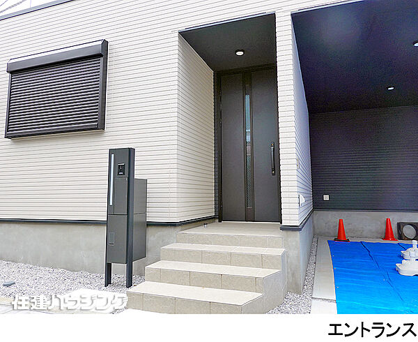 玄関を拡大表示