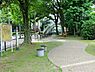 周辺：神宮通公園