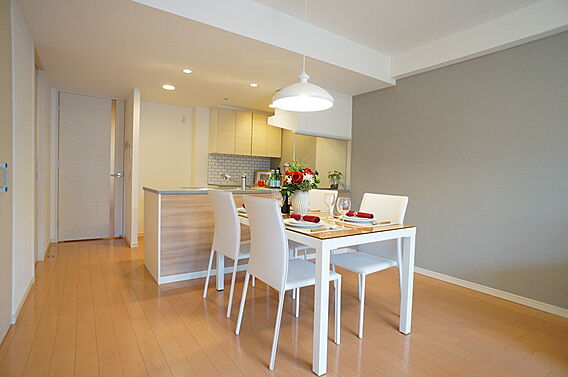 ダイニングスペ...