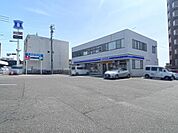 ローソン名東社台店まで450m