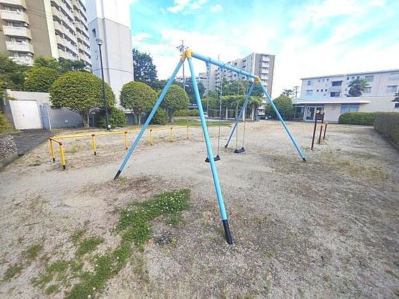 団地内の公園