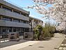 周辺：横浜市立東山田中学校まで640m