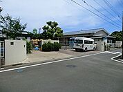 しらゆり幼稚園まで396m