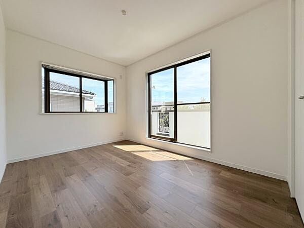 洋室を拡大表示