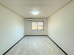 学園ハイツA 2 1階ワンルームのリビング/ダイニング