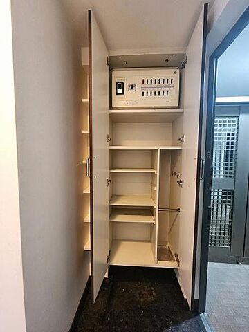 玄関 センチュリー水戸サウスゲートタワー5F 5階/-