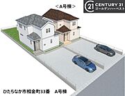 シンプルでまとまりのある外観デザインです。敷地内には駐車スペースが確保されています。建物周囲はフェンスで区切られておりプライバシーも配慮されています。屋根や外壁の色合いが落ち着いた印象を与えます。