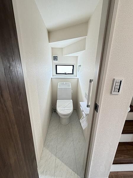 トイレを拡大表示