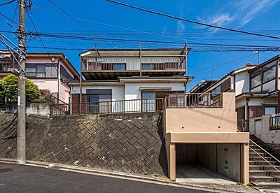 外観:「威風堂々とした素敵な佇まい」どの角度から眺めても、所有感が満たされる理想的で素敵な住まい 外観:「威風堂々とした素敵な佇まい」どの角度から眺めても、所有感が満たされる理想的で素敵な住まい