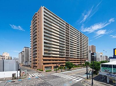 外観：「威風堂々とした素敵な佇まい」どの角度から眺めても、所有感が満たされる理想的で素敵な住まい一生ものだから「パッと見」こそが全て「第一印象で決まる」素敵なマイホーム