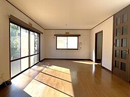 佐倉市藤治台　中古戸建 5LDKのリビング/ダイニング