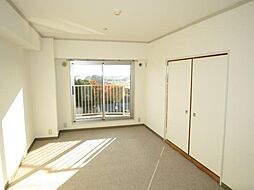 新松戸サンライトパストラル五番街Ｃ棟 802 8階4SLDKのリビング/ダイニング