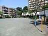 周辺：白幡南町第二公園まで846m、住宅街の比較的広めな公園です。公園の設備には水飲み・手洗い場があります。