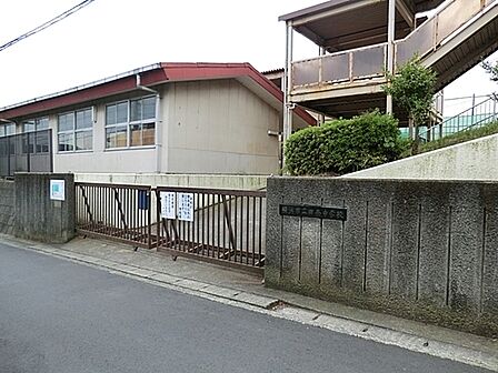 横浜市立田奈中学校まで1200m