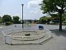 周辺：桂台第二公園まで1054m、遊具は小さめの滑り台、ブランコ、お砂場、ドーム型ジャングルジム、高さが三段階ある鉄棒があります。