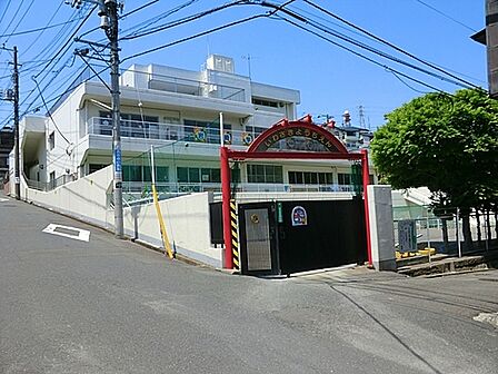 岩崎学園附属幼稚園まで682m