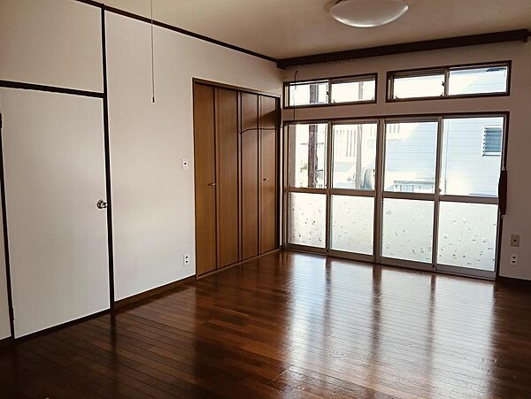 detached 埼玉県坂戸市西坂戸１丁目11-19

地図を見る