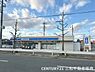周辺：ローソン羽束師菱川店まで915m、営業時間：24時間営業■駐車場・自転車・バイク利用可■近隣に郵便局・神川中学校・大垣書店・万代有
