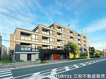 ■京福嵐山本線「太秦広隆寺」駅徒歩4分、地下鉄東西線「太秦天神川」駅徒歩11分の距離です■ミニストップ・郵便局までは徒歩1分の距離!スーパー・薬局・駅も徒歩10分圏内にあり便利な立地です