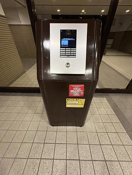 【オートロック】セキュリティ対策にも役立つオートロックを採用しています。