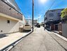 その他：～Exterior～  立体的な装飾を施したクラシカルな意匠が特徴。白を基調とした飽きのこないデザイン陽当りが良く開放感のある分譲地