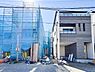 その他：ふりそそぐ陽射しと開放的な空間形成。青空を背景に更なる美しさを醸す佇まい。