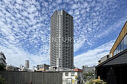 建物外観（2025.6撮影）／東横線「代官山」駅へ徒歩約1分、鹿島建設（株）・大成建設（株）施工のタワーレジデンスです。お部屋は18階部分南向きにつき採光・眺望良好です！