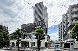 建物外観（2025.6撮影）／代官山を代表するタワーレジデンス、敷地内には代官山アドレス・ディセがありお買い物やお食事などに便利です。