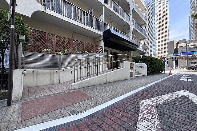 エントランス ローズハイツ田町 1階/-