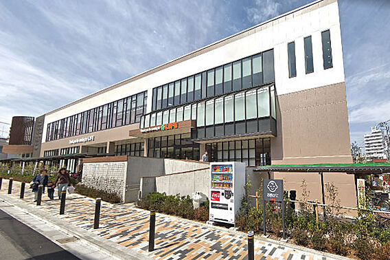 ライフ桜新町店...